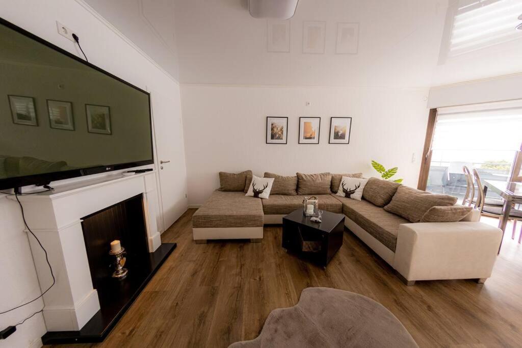 Wohnung Hirschhoehe Im Taunus Neu-Anspach Esterno foto