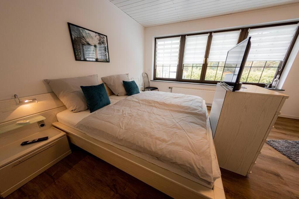 Wohnung Hirschhoehe Im Taunus Neu-Anspach Esterno foto