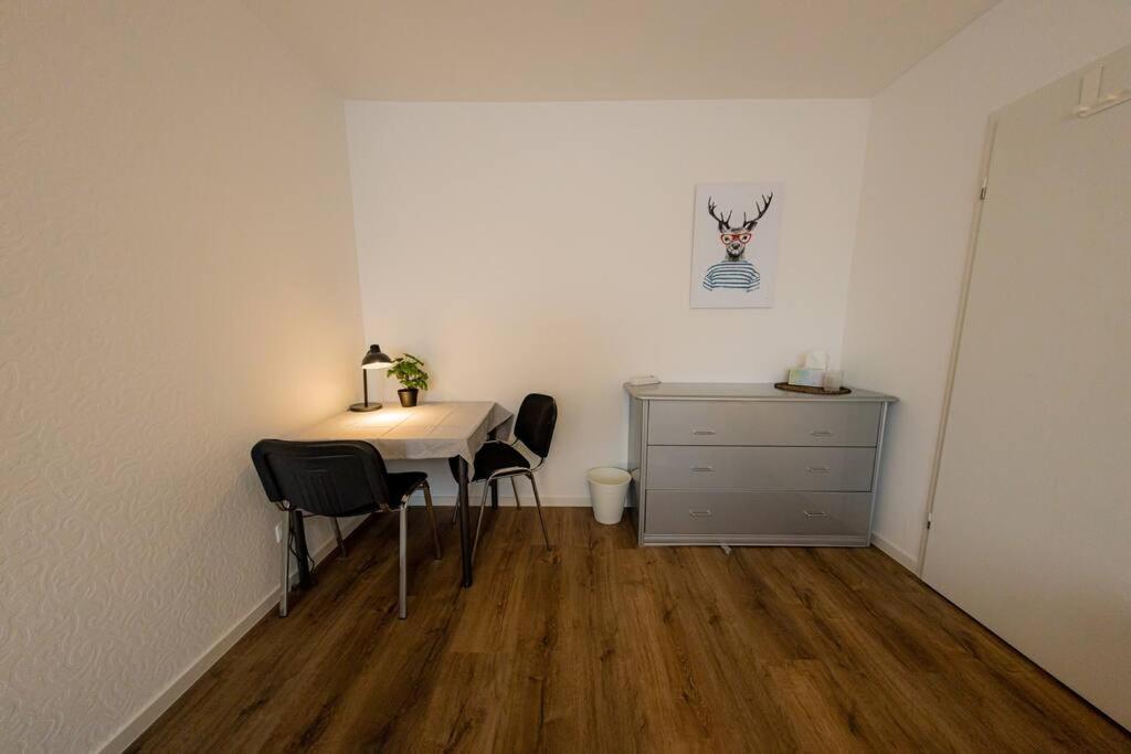 Wohnung Hirschhoehe Im Taunus Neu-Anspach Esterno foto