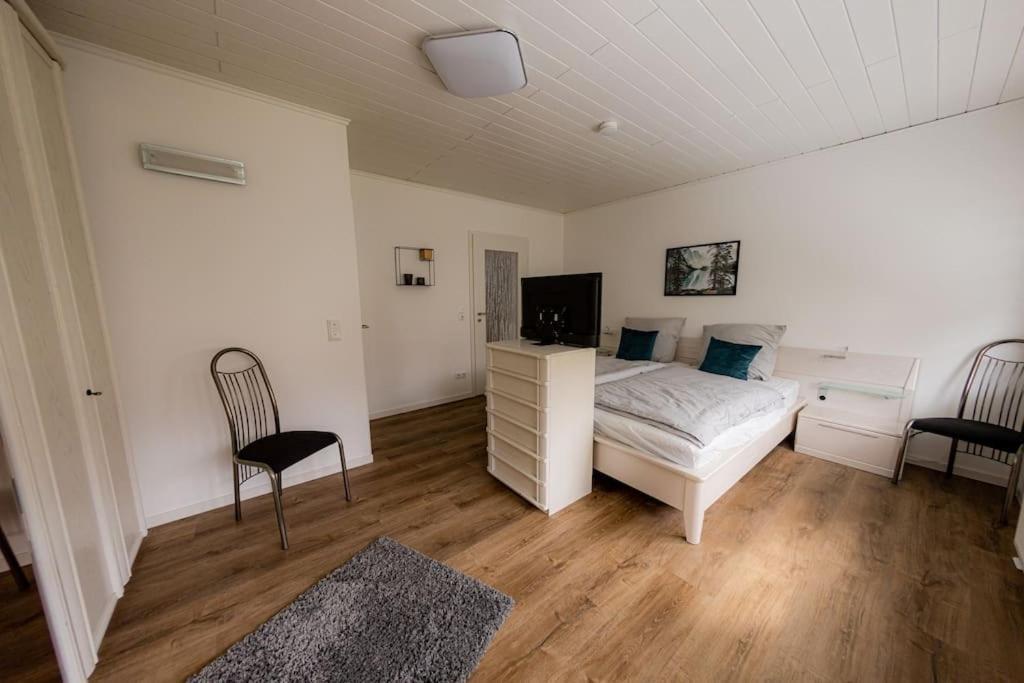 Wohnung Hirschhoehe Im Taunus Neu-Anspach Esterno foto